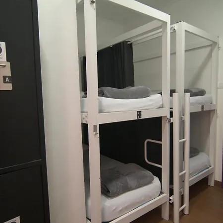 Kabul Party Hostel Barcelona-3